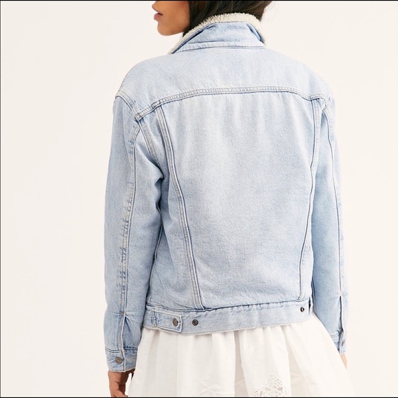 Levi’s Sherpa Original Trucker Jacket NWT - Picture 2 of 8